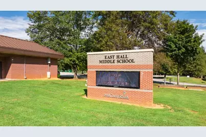 2911 Daxton Lane, Gainesville, GA 30507 - Photo 4