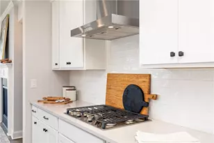 2901 Beaconwood Ct, Lawrenceville, GA 30043 - Photo 8