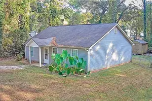 1414 Lucky St, Griffin, GA 30223 - Photo 2