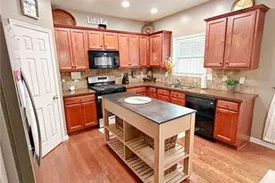 2708 Beynon Ln, Suwanee, GA 30024 - Photo 12