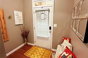 2708 Beynon Ln, Suwanee, GA 30024 - Photo 2