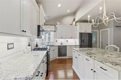 5995 Lake Windsor Parkway, Buford, GA 30518 - Photo 20