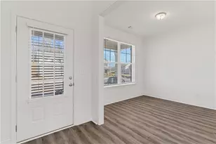 7332 Rocklin Ln, Flowery Branch, GA 30542 - Photo 6