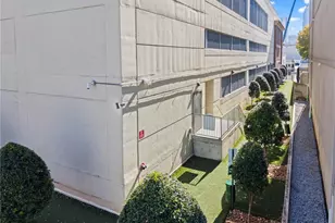 1075 Peachtree Walk NE, Atlanta, GA 30309 - Photo 28