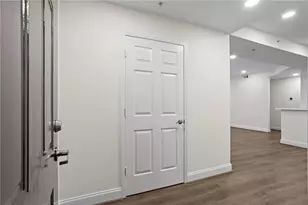 1075 Peachtree Walk NE, Atlanta, GA 30309 - Photo 6