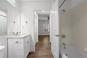 1075 Peachtree Walk NE, Atlanta, GA 30309 - Photo 18