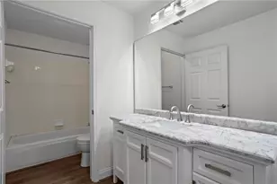 1075 Peachtree Walk NE, Atlanta, GA 30309 - Photo 14