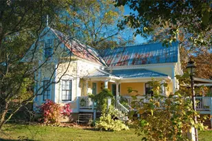 108 E Underwood Street E, Cleveland, GA 30528 - Photo 1