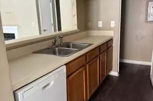 4362 Thunder Fork Dr, Stone Mountain, GA 30083 - Photo 4