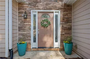 9530 Bonsall Cir, Gainesville, GA 30506 - Photo 2