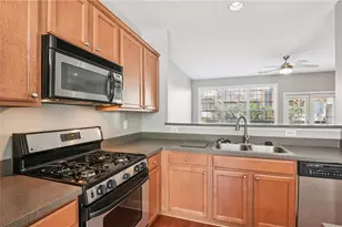 3555 Chattahoochee Summit Ln SE, Atlanta, GA 30339 - Photo 10