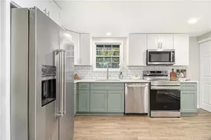 2488 Hi Roc Cir NE, Conyers, GA 30012 - Photo 14