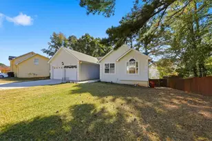 1157 Forest Glen, Jonesboro, GA 30238 - Photo 2