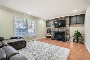 81 La Rue Pl NW, Atlanta, GA 30327 - Photo 4