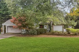 355 Heritage Ln, Alpharetta, GA 30009 - Photo 2