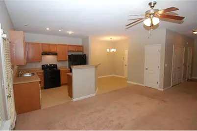 6956 Rogers Point, Lithonia, GA 30058 - Photo 8