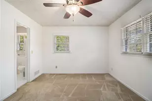 923 Tall Pine Ct SW, Stone Mountain, GA 30087 - Photo 28