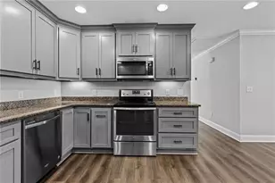 345 W Moreno St, Buford, GA 30518 - Photo 16
