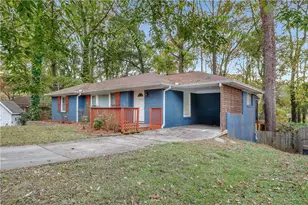 2529 Riggs Dr, Atlanta, GA 30344 - Photo 2