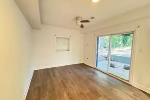 2045 Pine Oak Dr SW, Atlanta, GA 30310 - Photo 18