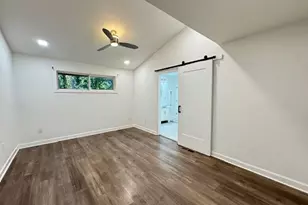 2045 Pine Oak Dr SW, Atlanta, GA 30310 - Photo 16