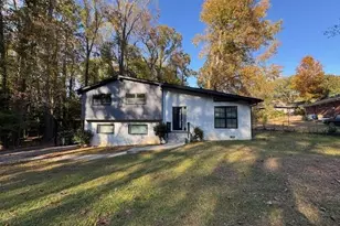 2045 Pine Oak Dr SW, Atlanta, GA 30310 - Photo 20