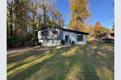 2045 Pine Oak Drive SW, Atlanta, GA 30310 - Photo 2