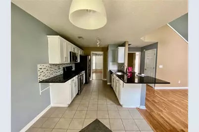 9020 Friarbridge Drive, Suwanee, GA 30024 - Photo 8