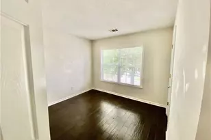 9020 Friarbridge Dr, Suwanee, GA 30024 - Photo 38