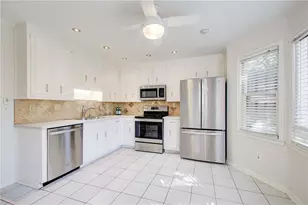 879 Lenox Oaks Cir NE, Atlanta, GA 30324 - Photo 8