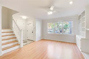 879 Lenox Oaks Cir NE, Atlanta, GA 30324 - Photo 4