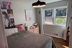 310 Brook Dr, Atlanta, GA 30328 - Photo 10