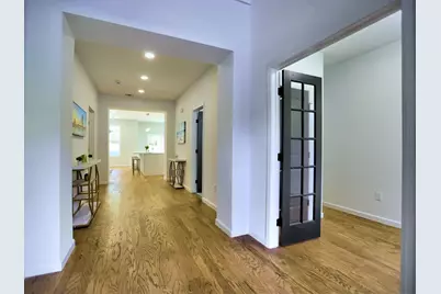 2590 Bates Street SE, Smyrna, GA 30080 - Photo 2