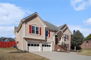 420 Hunters Creek, Dallas, GA 30157 - Photo 2