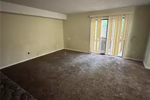 3119 Fairington Dr, Lithonia, GA 30038 - Photo 4