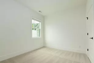 1490 Longwing Ln, Marietta, GA 30066 - Photo 8