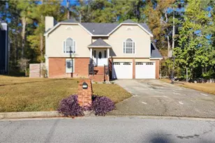 6305 Emerald Pointe Cir, Atlanta, GA 30349 - Photo 2