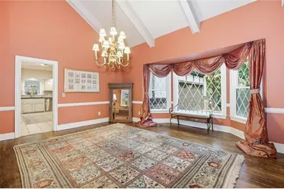 180 Valley Cove, Sandy Springs, GA 30350 - Photo 10