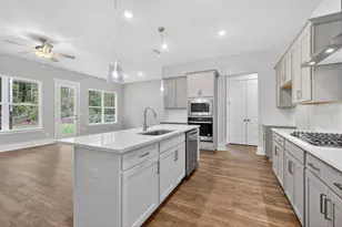 127 Crimson Feather Dr, Jefferson, GA 30549 - Photo 6