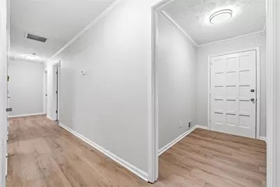 4909 Woodhurst Way, Stone Mountain, GA 30088 - Photo 4