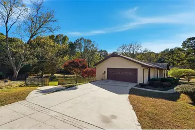 4909 Woodhurst Way, Stone Mountain, GA 30088 - Photo 40