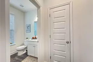 1160 Kendron Ln, Atlanta, GA 30329 - Photo 10