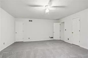 889 Lakeview Rd, Grayson, GA 30017 - Photo 22