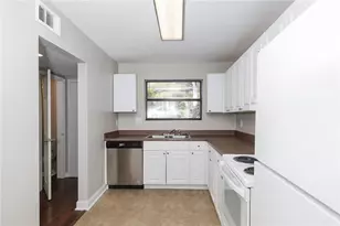 3837 Moran Way, Peachtree Corners, GA 30092 - Photo 6