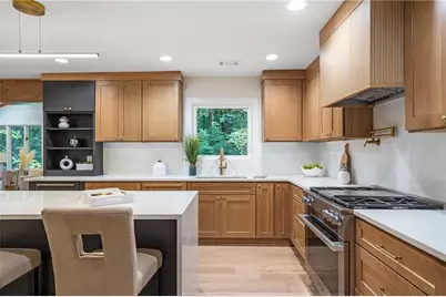 4955 Powers Ferry Road, Sandy Springs, GA 30327 - Photo 18