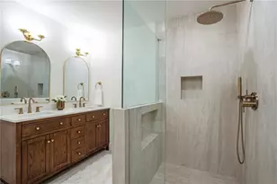 4955 Powers Ferry Rd, Sandy Springs, GA 30327 - Photo 32