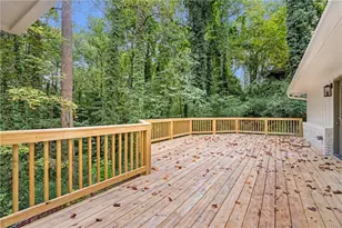 4955 Powers Ferry Rd, Sandy Springs, GA 30327 - Photo 24