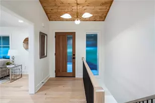 4955 Powers Ferry Rd, Sandy Springs, GA 30327 - Photo 4