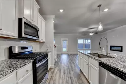 3230 Westgate Park Drive, Loganville, GA 30052 - Photo 14