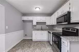 1094 Plantation Ct, Villa Rica, GA 30180 - Photo 10